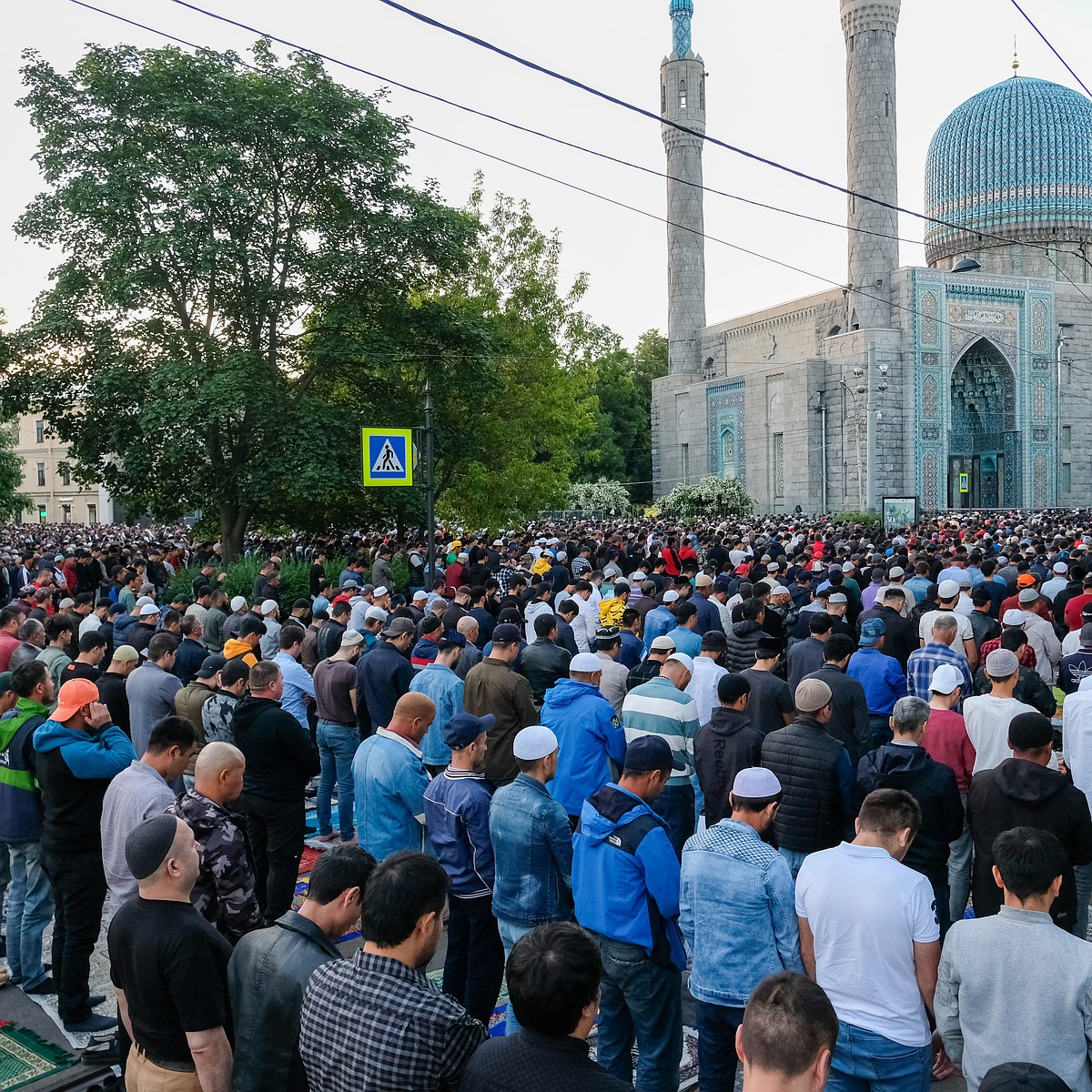 Движение в Петербурге ограничат на время праздника Ураза-Байрам 21 апреля -  KP.RU