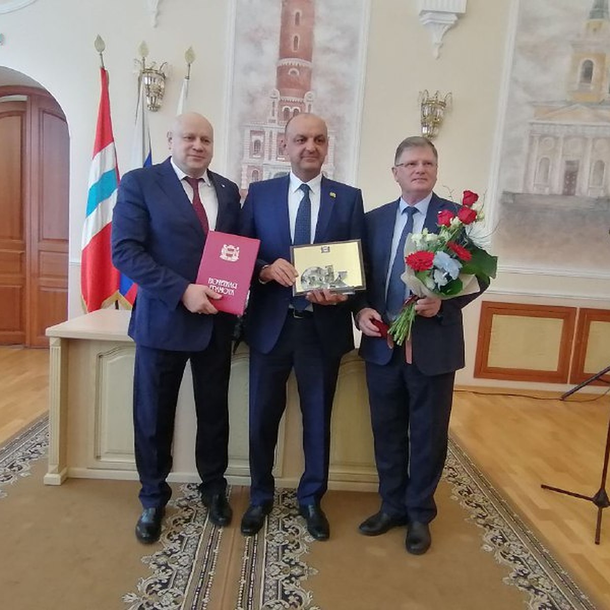 Мне было стыдно перед детьми»: Сергей Шелест поблагодарил меценатов за  отремонтированные школы - KP.RU