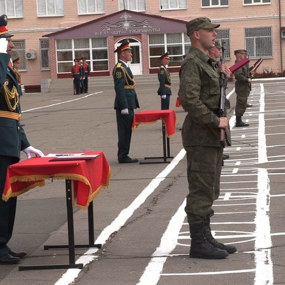 Как в ДНР будет проходить призыв на срочную военную службу в 2023 году -  KP.RU