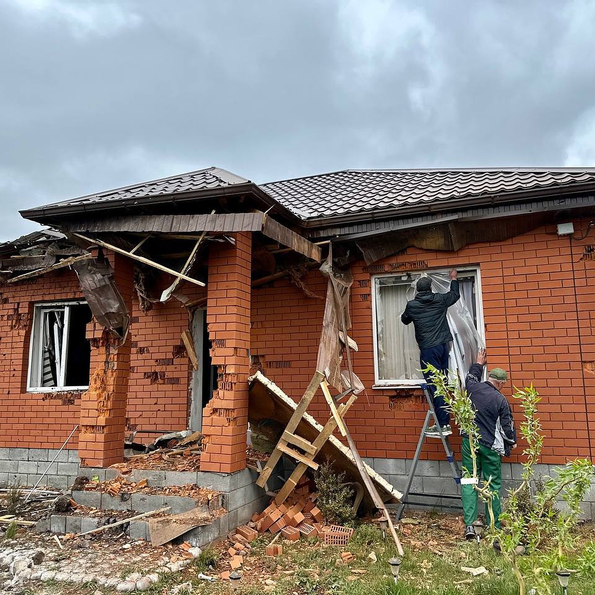 Больницу в белгородском селе Новая Таволжанка, которое атаковали ВСУ,  временно отключили от электроэнергии - KP.RU