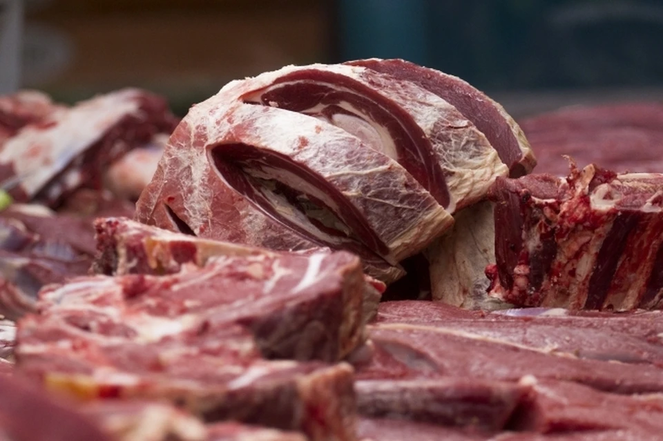 Покупателям продавали замороженное мясо вместо охлажденного.