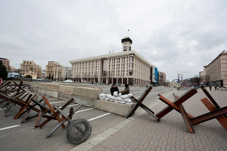 В Киеве и Одессе прозвучали взрывы и сработали системы ПВО.