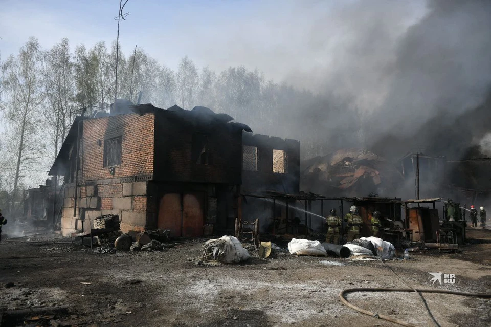 Площадь пожара за два часа выросла в два раза