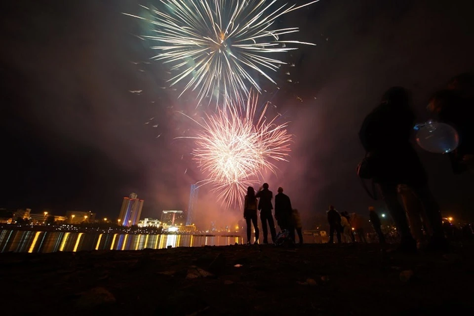 Запуск салюта начнется в 22:00