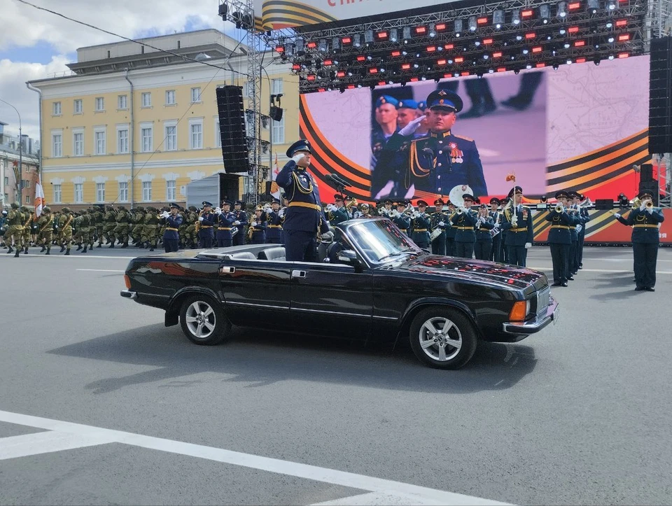 Парад Победы прошел в Нижнем Новгороде 9 мая.