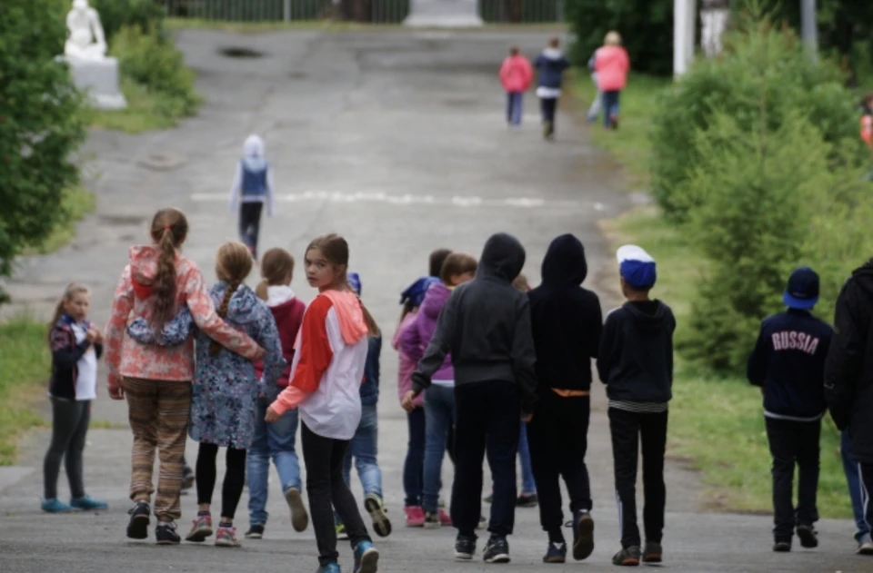 В Смоленске бронирование путёвок на летний детский отдых откроется 16 мая.