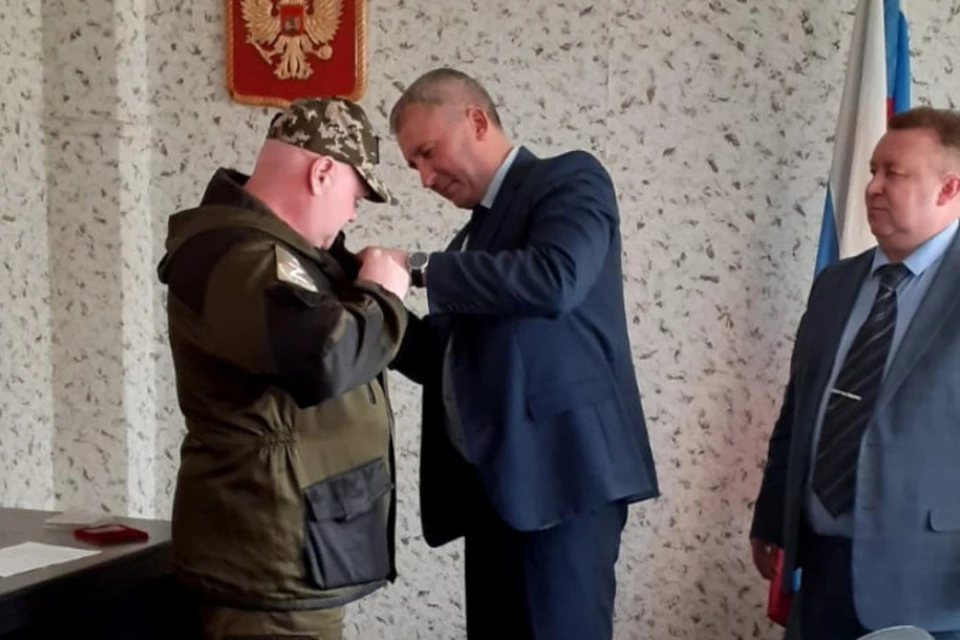 Орден "Службою и храбростью" II степени был присвоен Сергею еще в зоне проведения СВО. ФОТО: УМВД по Костромской области