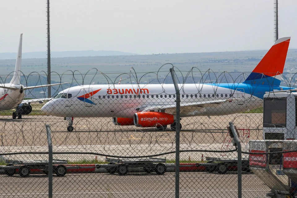 Встречать это рейс начали по сути еще 10-го мая, когда Владимир Путин подписал указ об отмене запрета на прямое авиасообщение между Россией и Грузией.