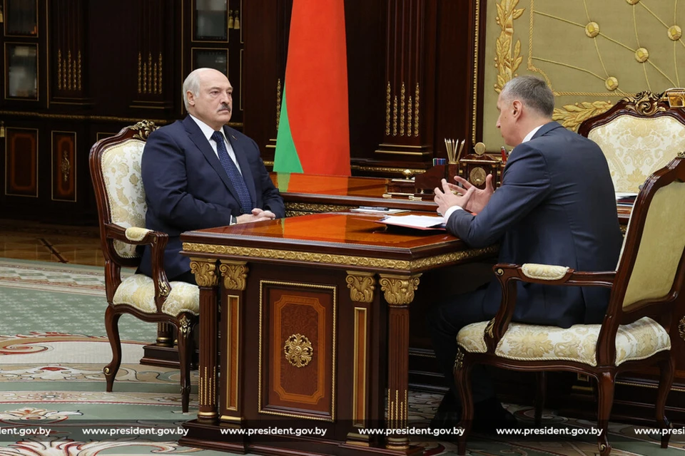 Лукашенко принял с докладом посла Беларуси в России Крутого 22 мая. Фото: president.gov.by