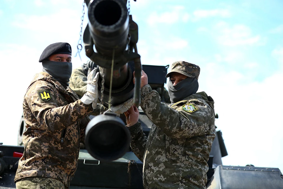 Помощник президента США по национальной безопасности Джейк Салливан заявил, что Вашингтон не против использования американского оружия Киевом для ударов по Крыму.