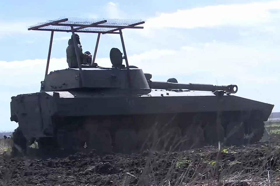 Самоходная артиллерийская установка 2С1 «Гвоздика».