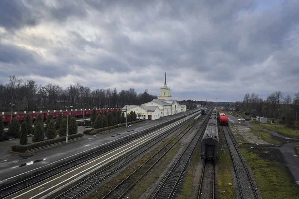 Поезда начали курсировать с 26 мая.