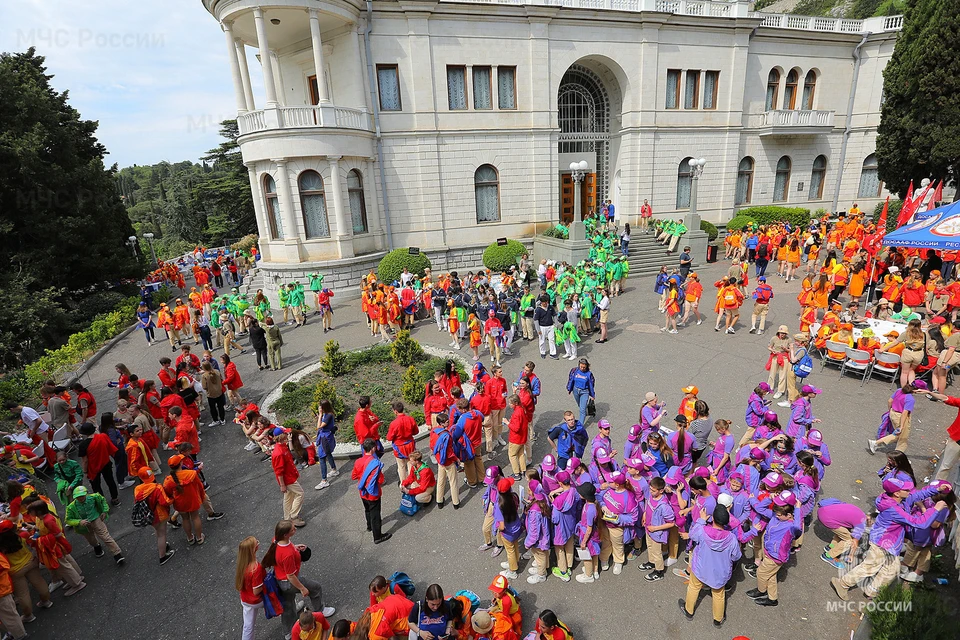 Это был праздник ярких красок и отличного настроения. Фото: 82.mchs.gov.ru