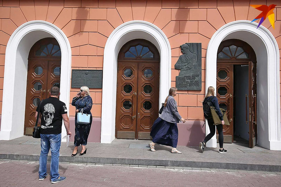 В Беларуси проверяют методику получения результатов ЦЭ из-за жалоб выпускников.