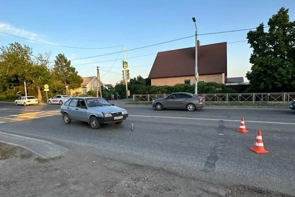 Полицейские проводят проверку.