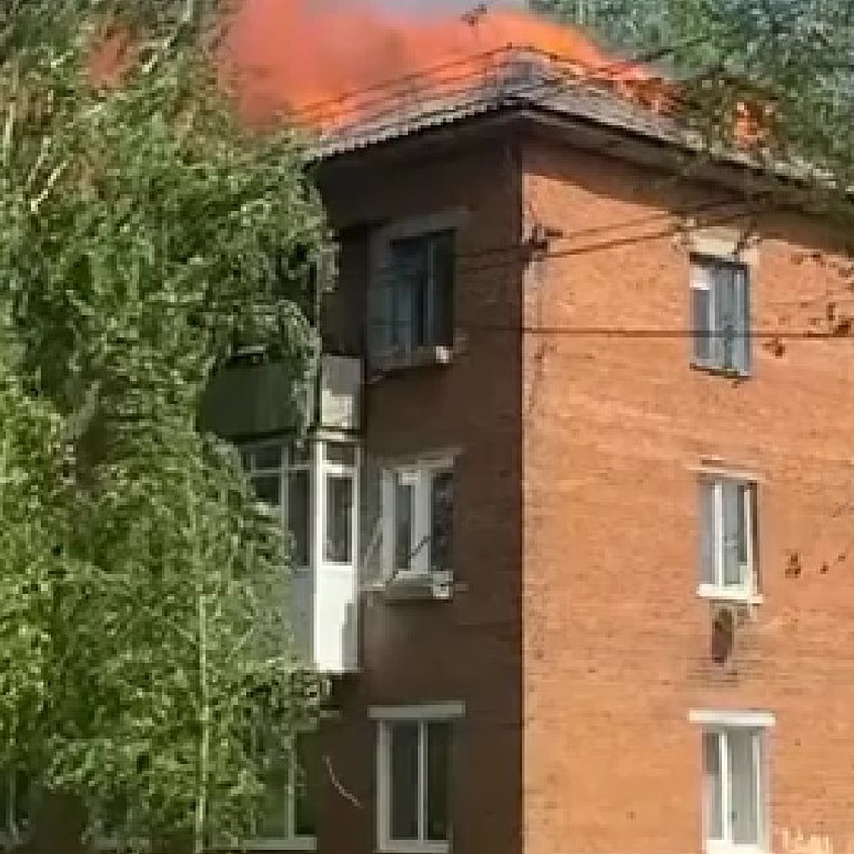 В Самаре жители многоквартирного дома остались без электричества после  пожара - KP.RU