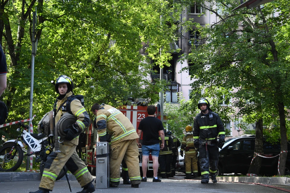 В Томске при пожаре в пятиэтажке спасено шесть человек.