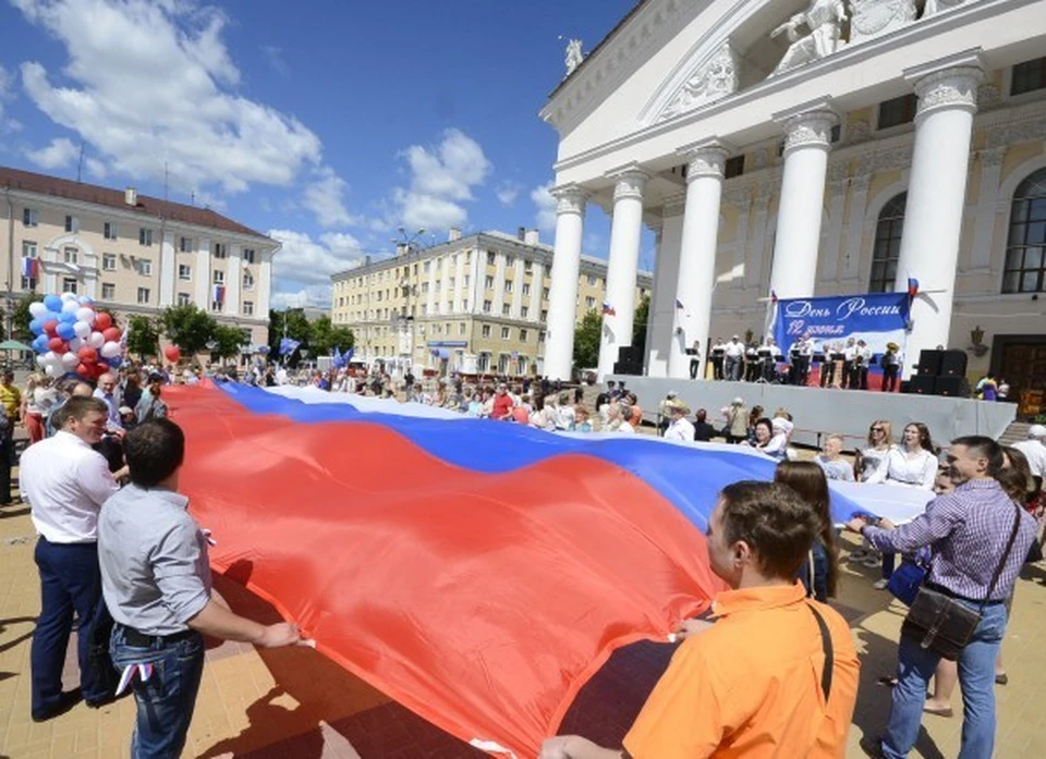 Концертная программа 12 июня начнется в 12:00.