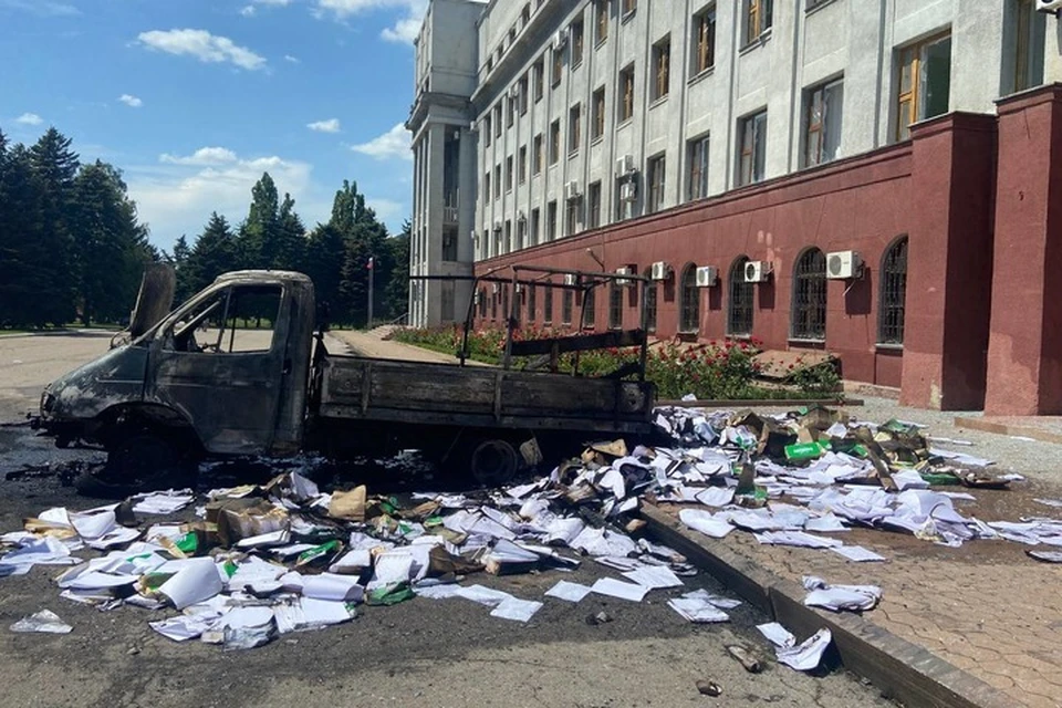 Последствия обстрелов центра Горловки. Фото: ТГ/Приходько