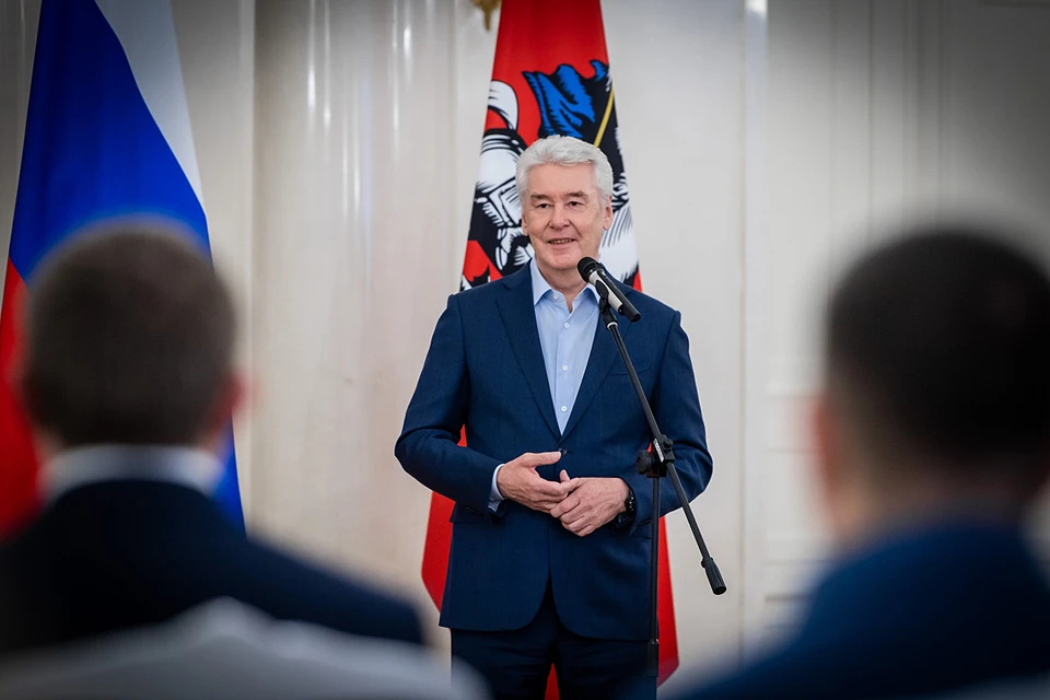 Сергей Собянин вручил жителям столицы государственные награды и награды города