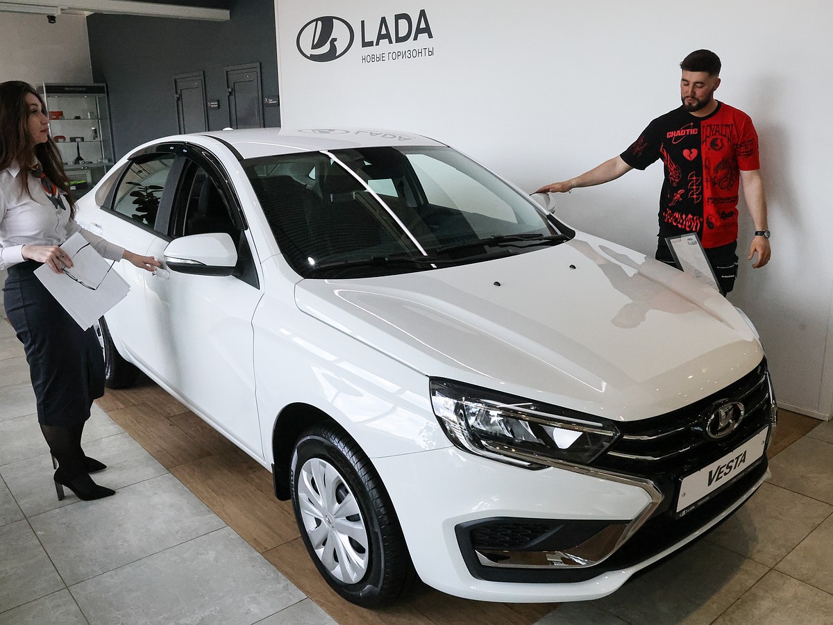 «АвтоВАЗ» показал удлинённый автомобиль Lada Aura на базе Vesta - KP.RU