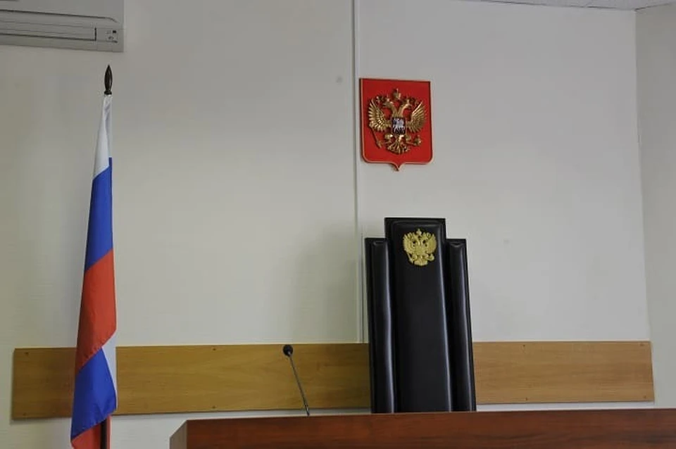 Вопросы свидетелю завали стороны обвинения и защиты.