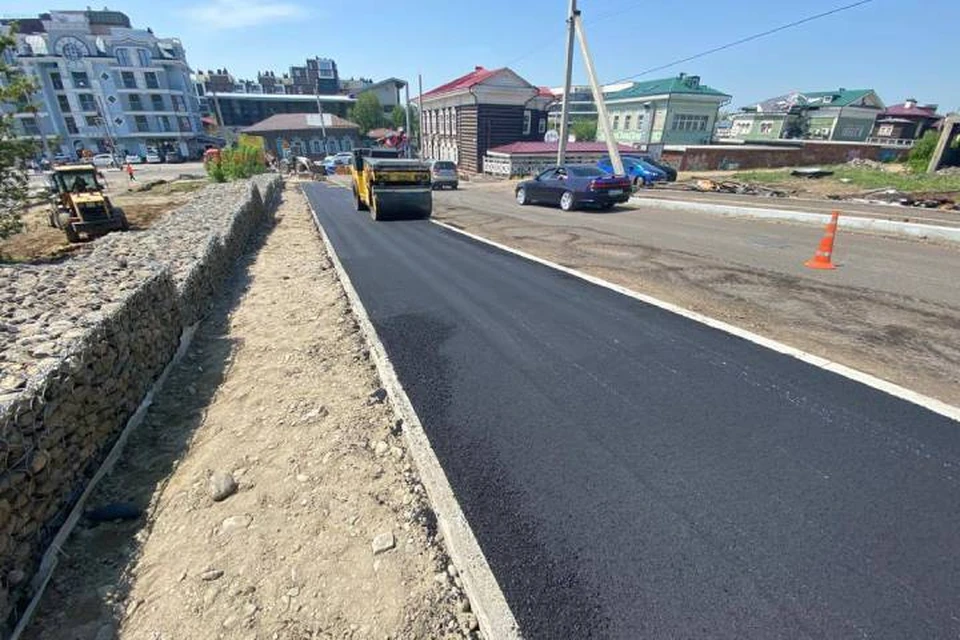 В Иркутске приступили к асфальтированию дорог на улице Свердлова