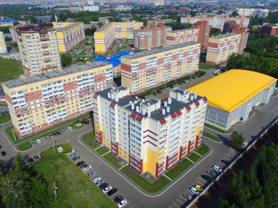 Стройбетон омск. Мкр космос Омск. ЖК космический Омск. Новостройки микрорайон космический, Омск. Микрорайон Чкаловский Омск.