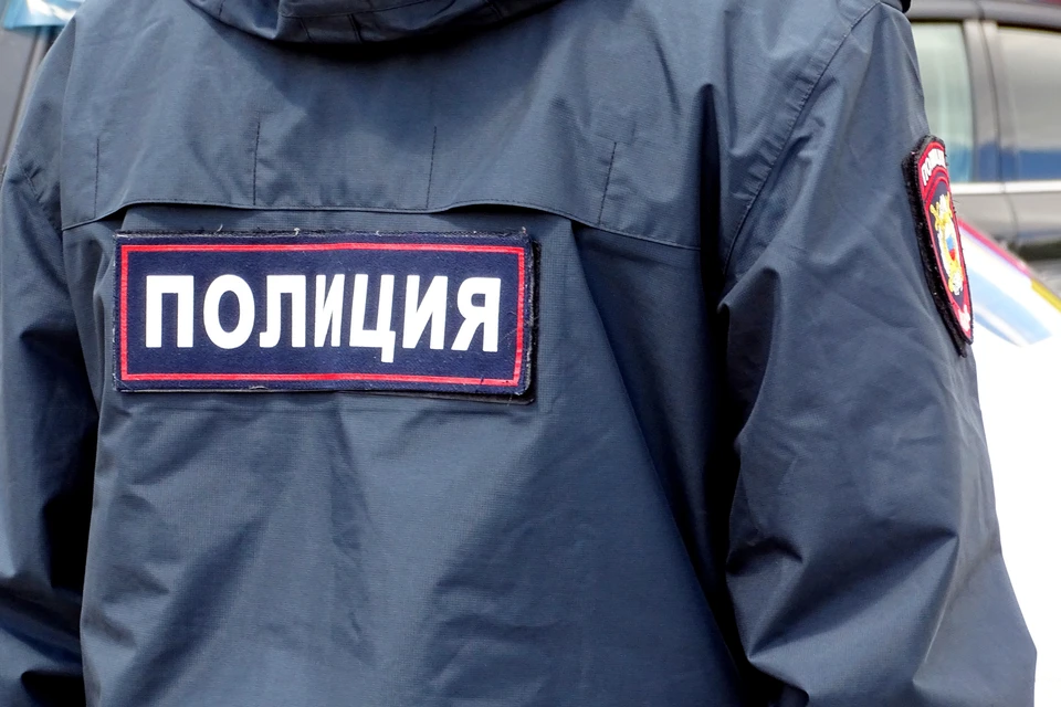 Полицейские ищут вандалов, разбивших остановочные павильоны на проспекте Победы в Липецке