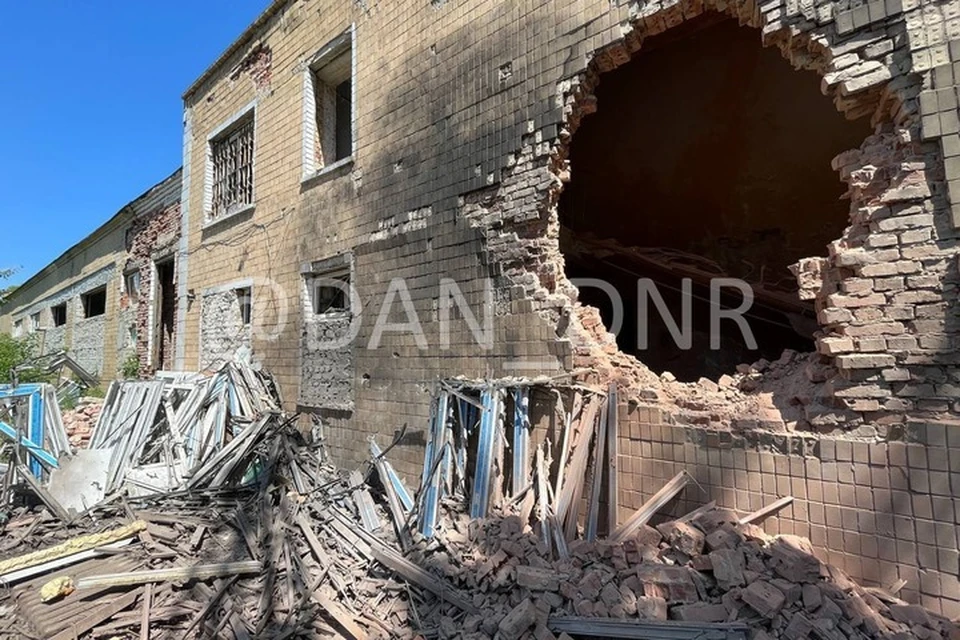 Прилеты зафиксированы в абсолютно мирном оживленном квартале. Фото: ДАН