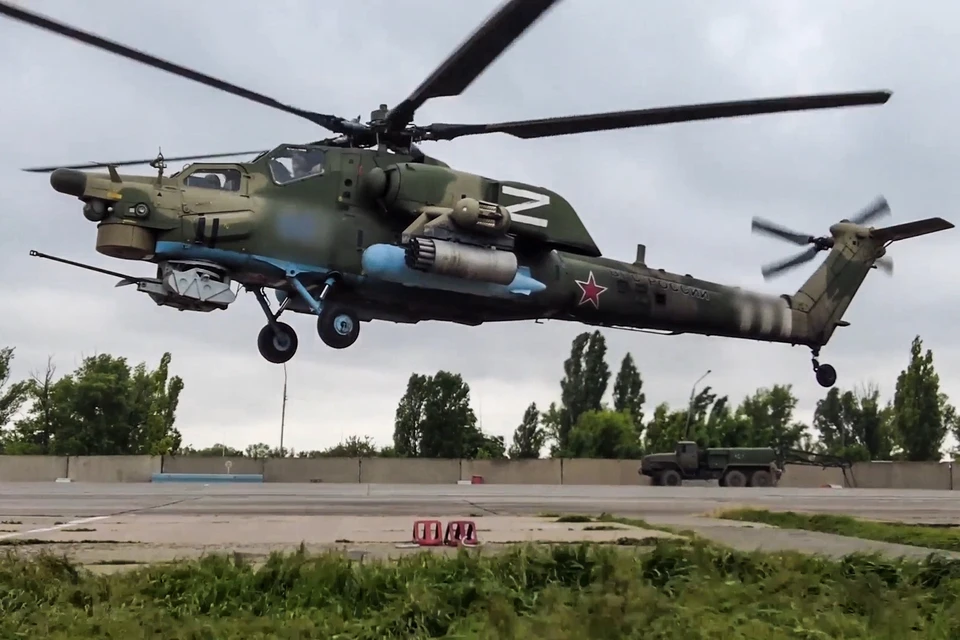 Боевая работа экипажей вертолетов Ми-28н в зоне проведения специальной военной операции. Фото: Пресс-служба Минобороны РФ/ТАСС