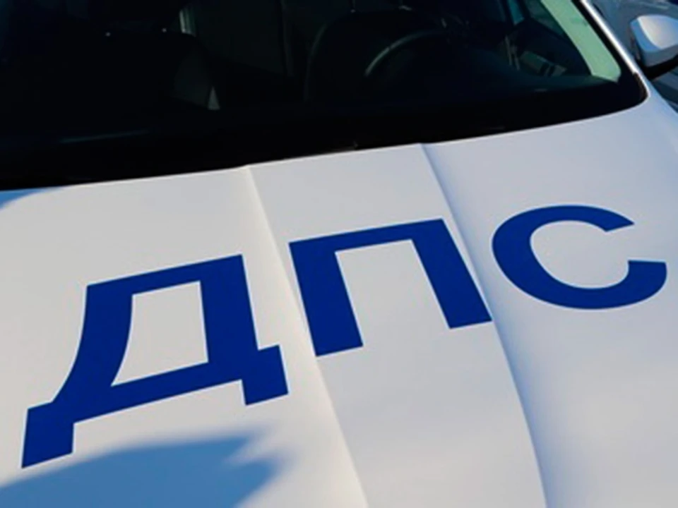 Три человека попали пол колеса на пешеходном переходе в Старом Осколе.