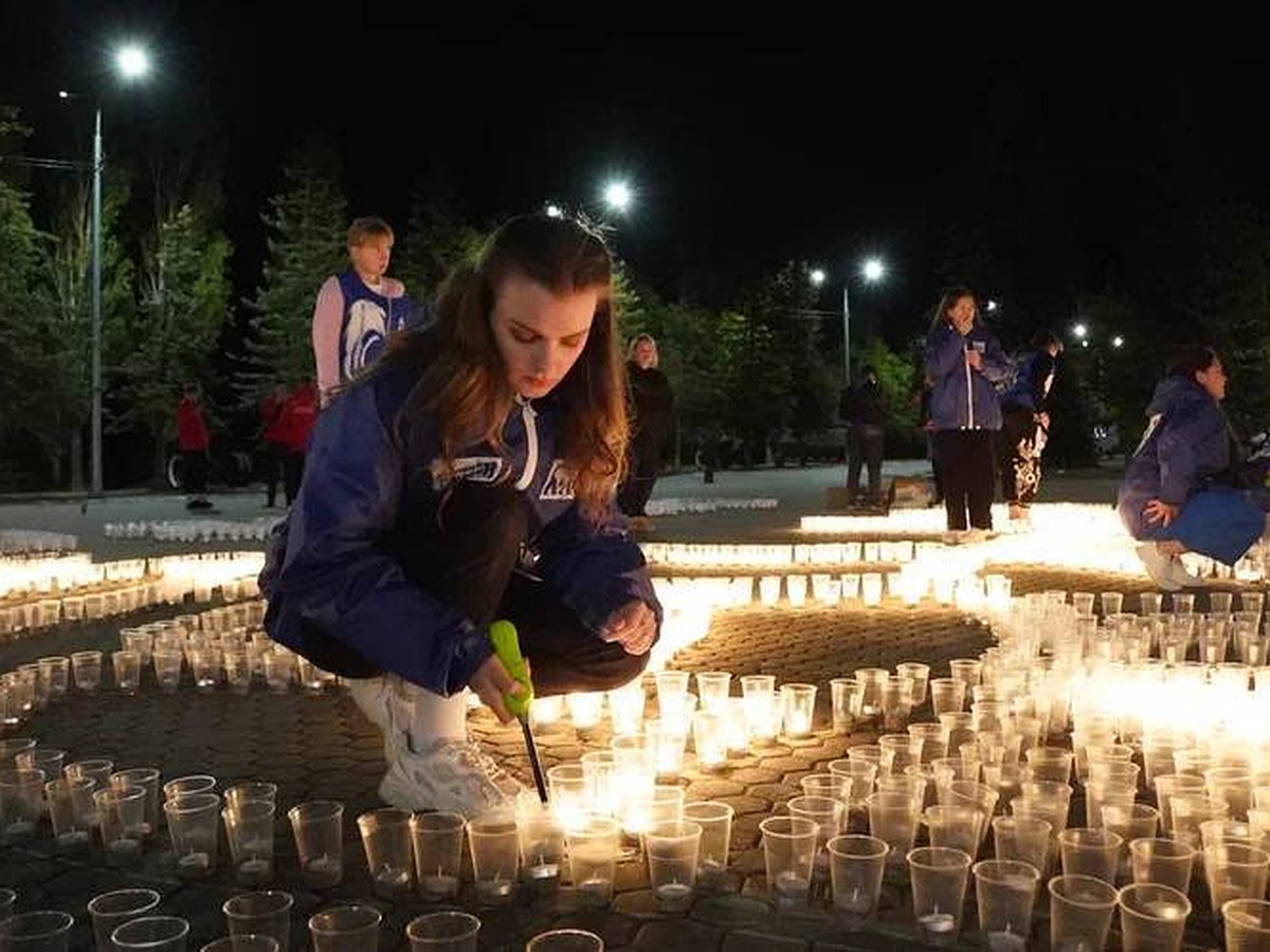 В День памяти и скорби тысячи жителей Саратовской области приняли участие в  тематических мероприятиях - KP.RU