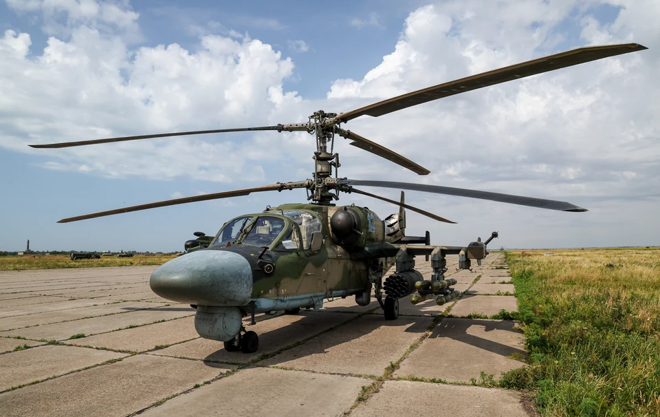 Разведовательно-ударный вертолет Ка-52 "Аллигатор" во время боевой работы на Запорожском направлении СВО. Фото: Александр Полегенко/ТАСС