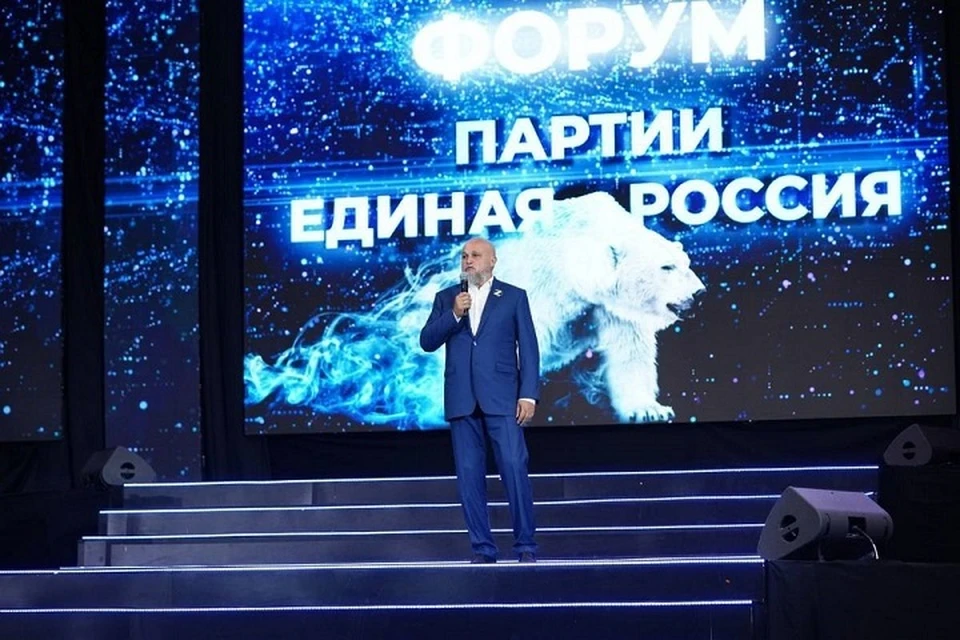 Скоро выборы. Сергей Цивилев стал кандидатом в губернаторы Кузбасса от партии "Единая Россия". Фото - "Единая Россия".