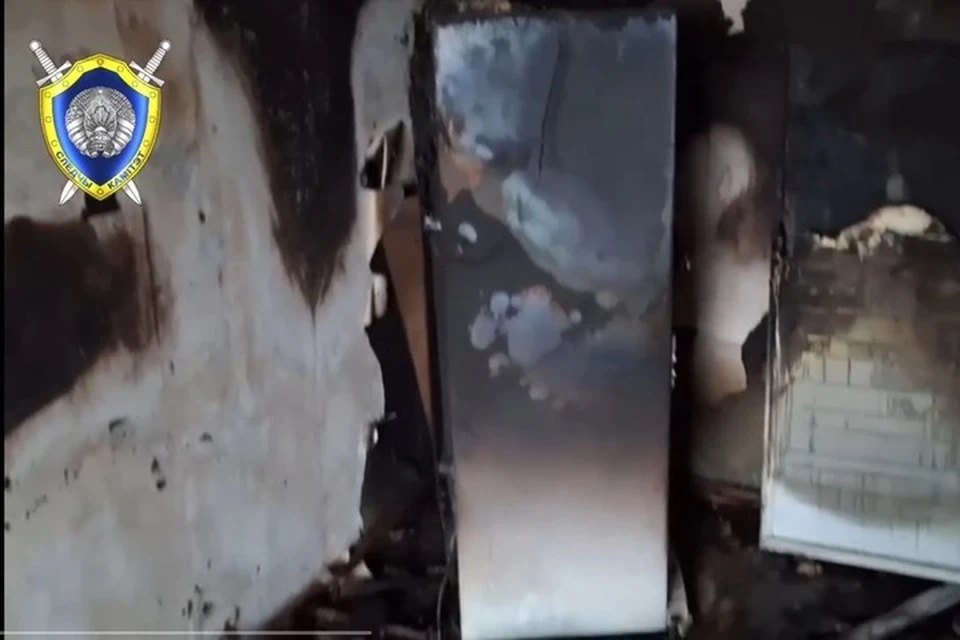 Пожар в детской комнате начался с холодильника. Фото: стоп-кадр видео СК Беларуси