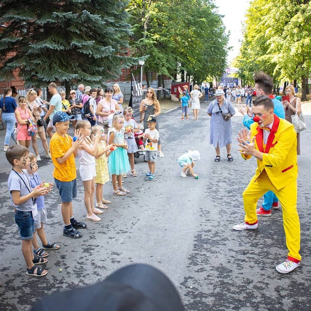 Открытый конкурс, интерактив и подарки для гостей»: для чего стоит придти  на фестиваль «Мосты культур. Ульяновск-Петербург» - KP.RU