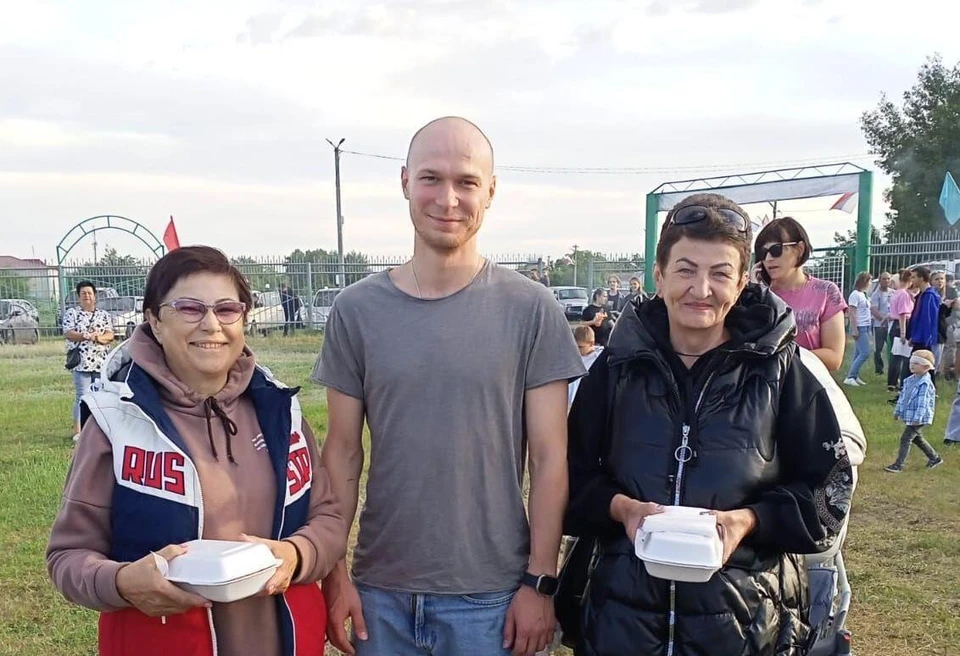 Жители Красноярского охотно делятся фото с Юрой. Фото - соцсети