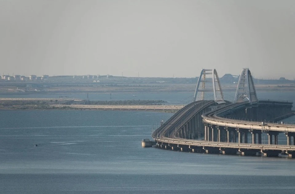 Хуснуллин: решение о запуске автомобильного движения на Крымском мосту может быть принято через несколько часов