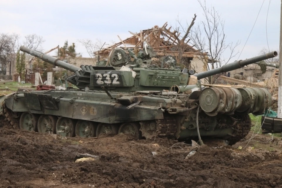 За день сожгли более семи танков «Leopard», пятнадцати боевых бронированных машин, из которых десять боевых машин пехоты «Bradley» и пять автомобилей ВСУ.
