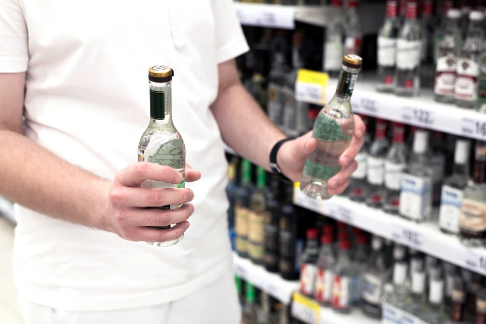 За первое полугодие продажи водки в России упали на 16,4%.