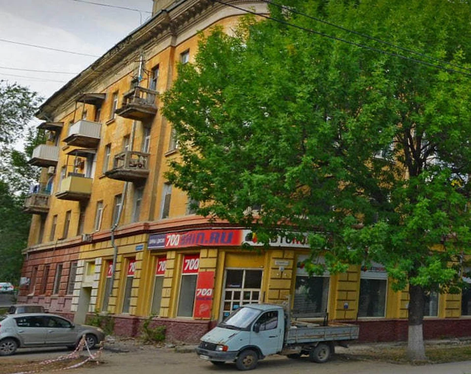В Саратове снесут два аварийных дома пятидесятых годов - KP.RU