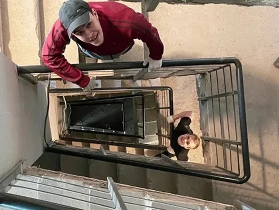.