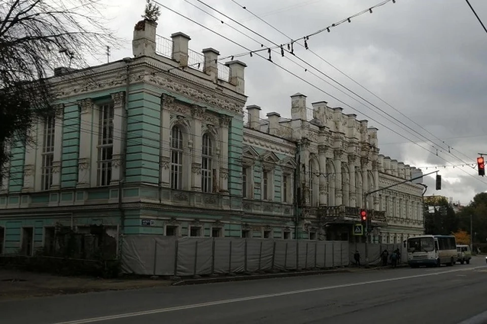 В Ярославле начался ремонт одного из самых красивых зданий города.
