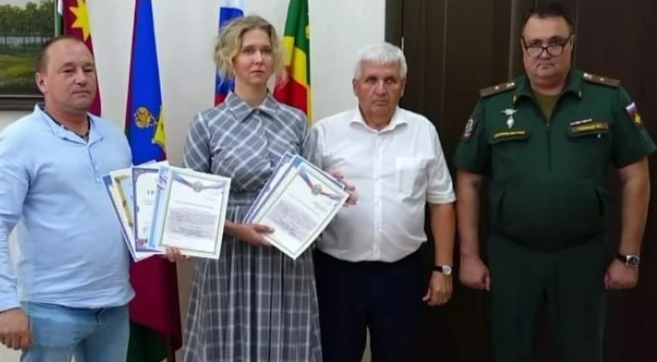 Наталья Гаряева и Вадим Мотовилов из станицы Полтавской награждены за помощь бойцам в зоне СВО Фото: Наталья Гаряева