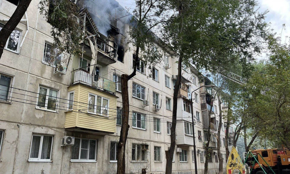 В Астрахани на улице Адмирала Нахимова, 38 произошел хлопок газа