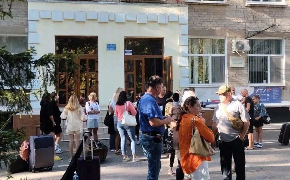 Ребята из Каховского округа отправились в оздоровительный лагерь «Россия». Фото: пресс-служба Министерства образования Херсонской области.