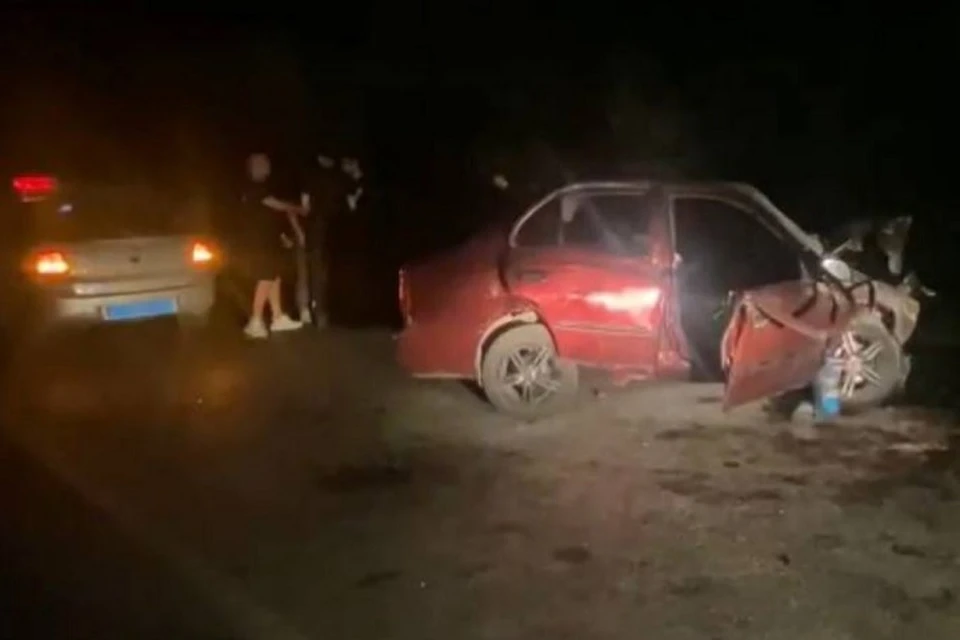На проезжей части столкнулись Hyundai Accent и Mitsubishi Lancer. Фото: отдел пропаганды УГИБДД России по РО