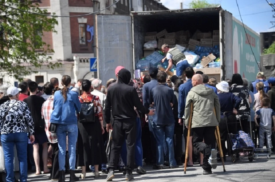 Жители Балашихи привезли в Лисичанск ДНР 1,5 тонны гуманитарной помощи
