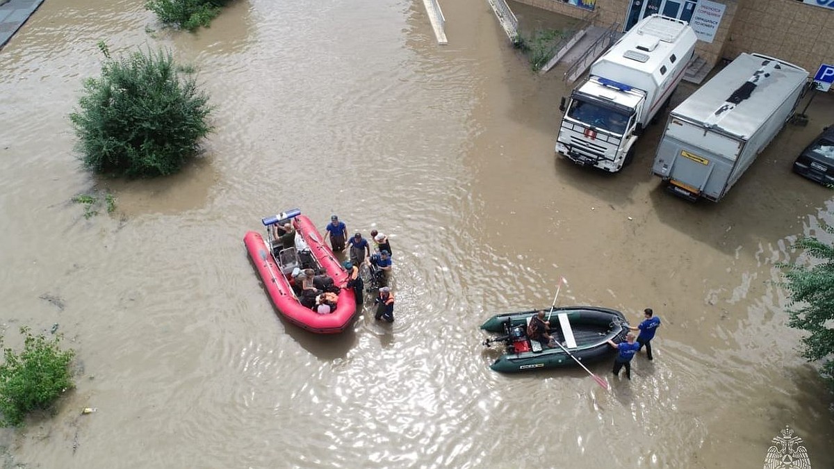 Потоп в Приморье 12 августа: последние новости, фото и видео, прорыв дамбы  в Уссурийске - KP.RU